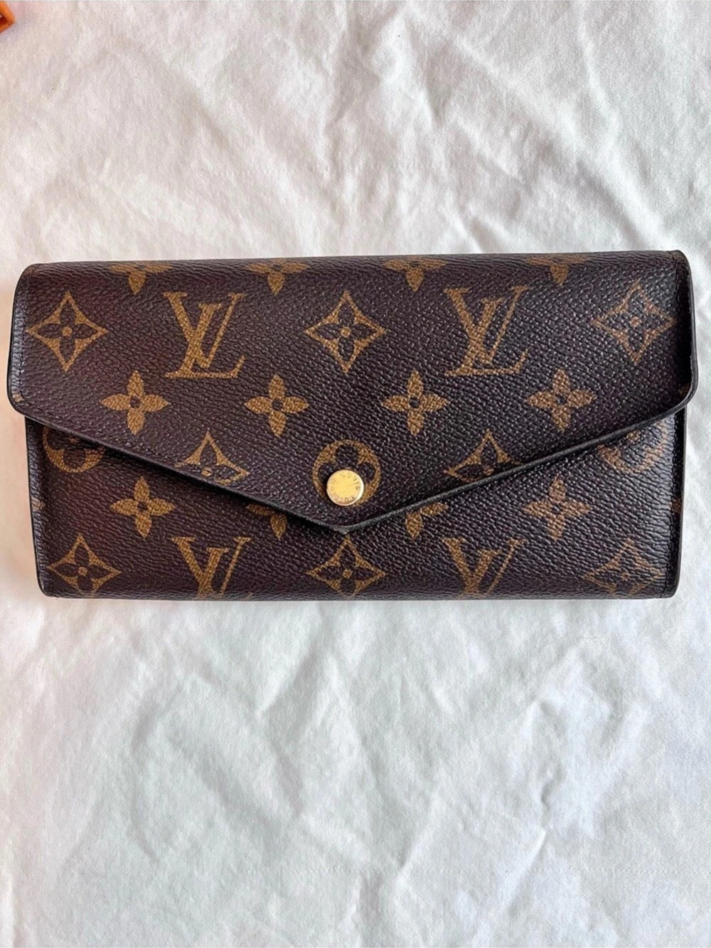 Louis Vuitton Sarah Wallet Monogram in Brown